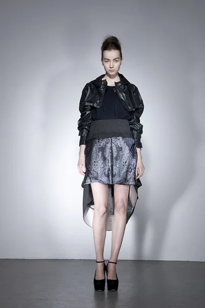 Look 11